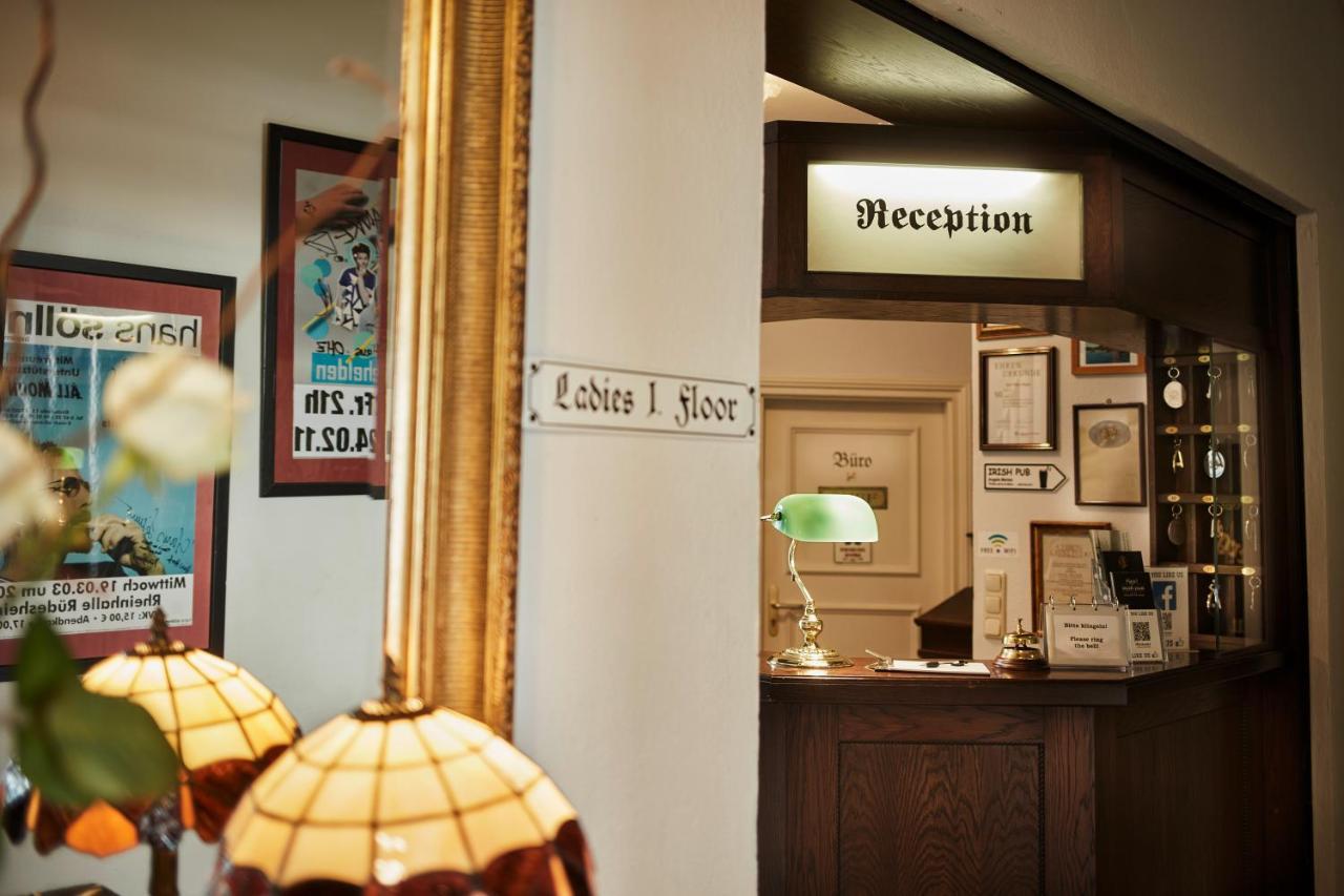 Hajo'S Germania Lodge & Irish Pub Ruedesheim am Rhein Ngoại thất bức ảnh